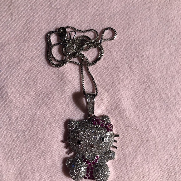 NWT Hello Kitty Bling Necklace! - Picture 6 of 12
